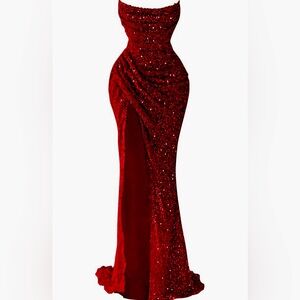 BRAND NEW NEVER WORE PROM DRESS
